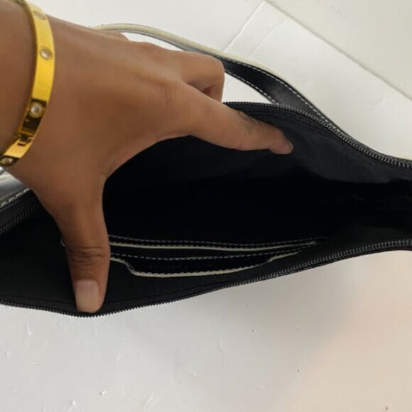 Wilsons Leather Women's Classic Crescent Black Leather Shoulder Bag Small - Picture 3 of 5